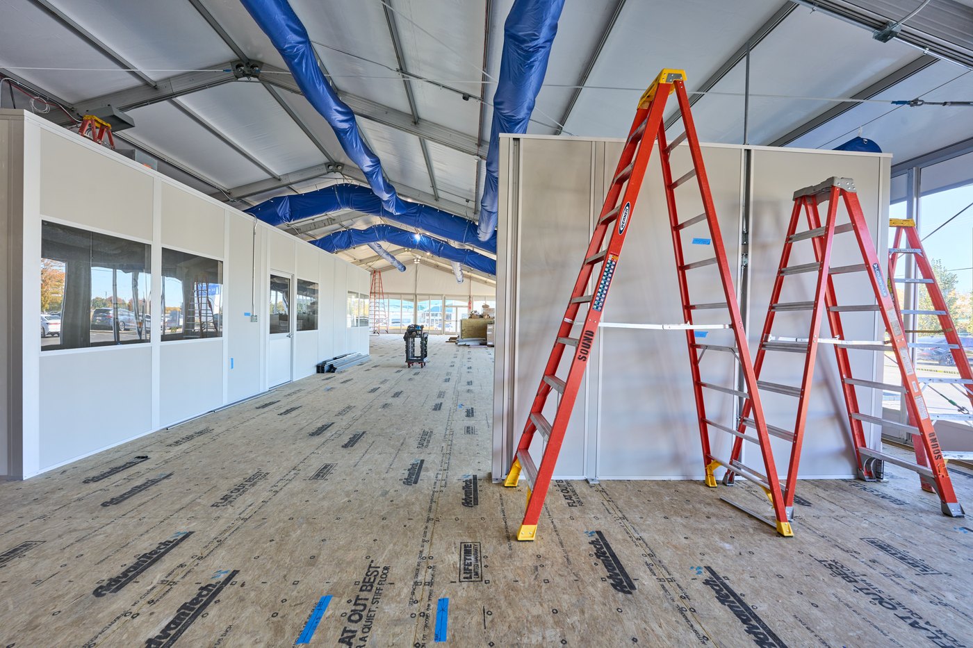 Partition walls going up